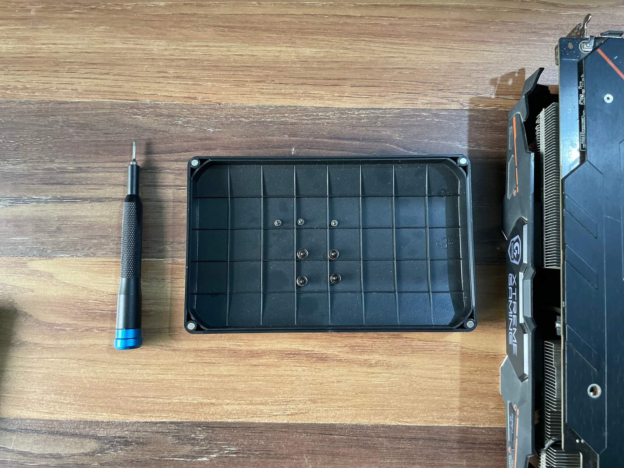 Organize your screws