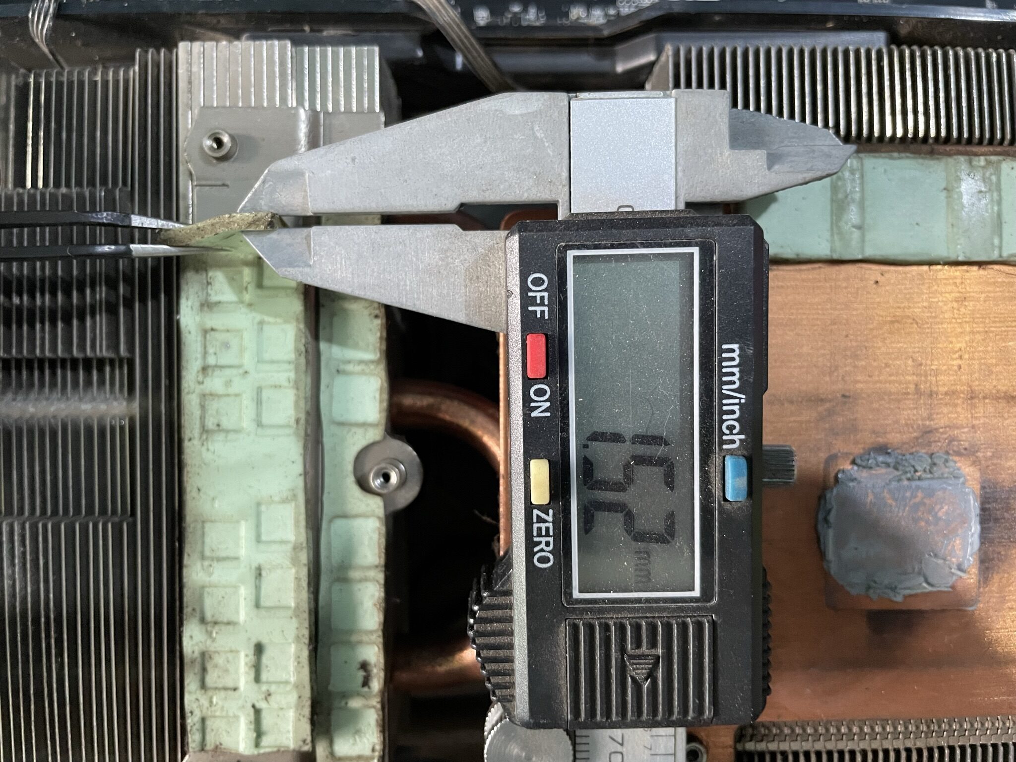 measure thermal pad thickness